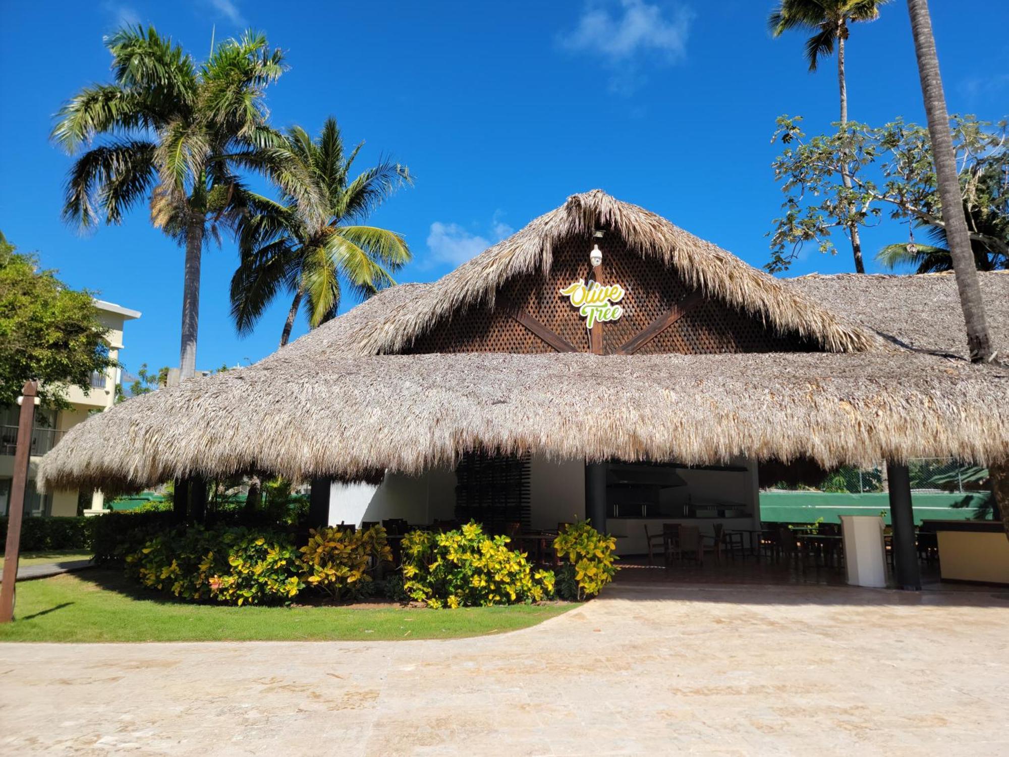 Impressive Premium Punta Cana Exterior foto The entrance to the resort